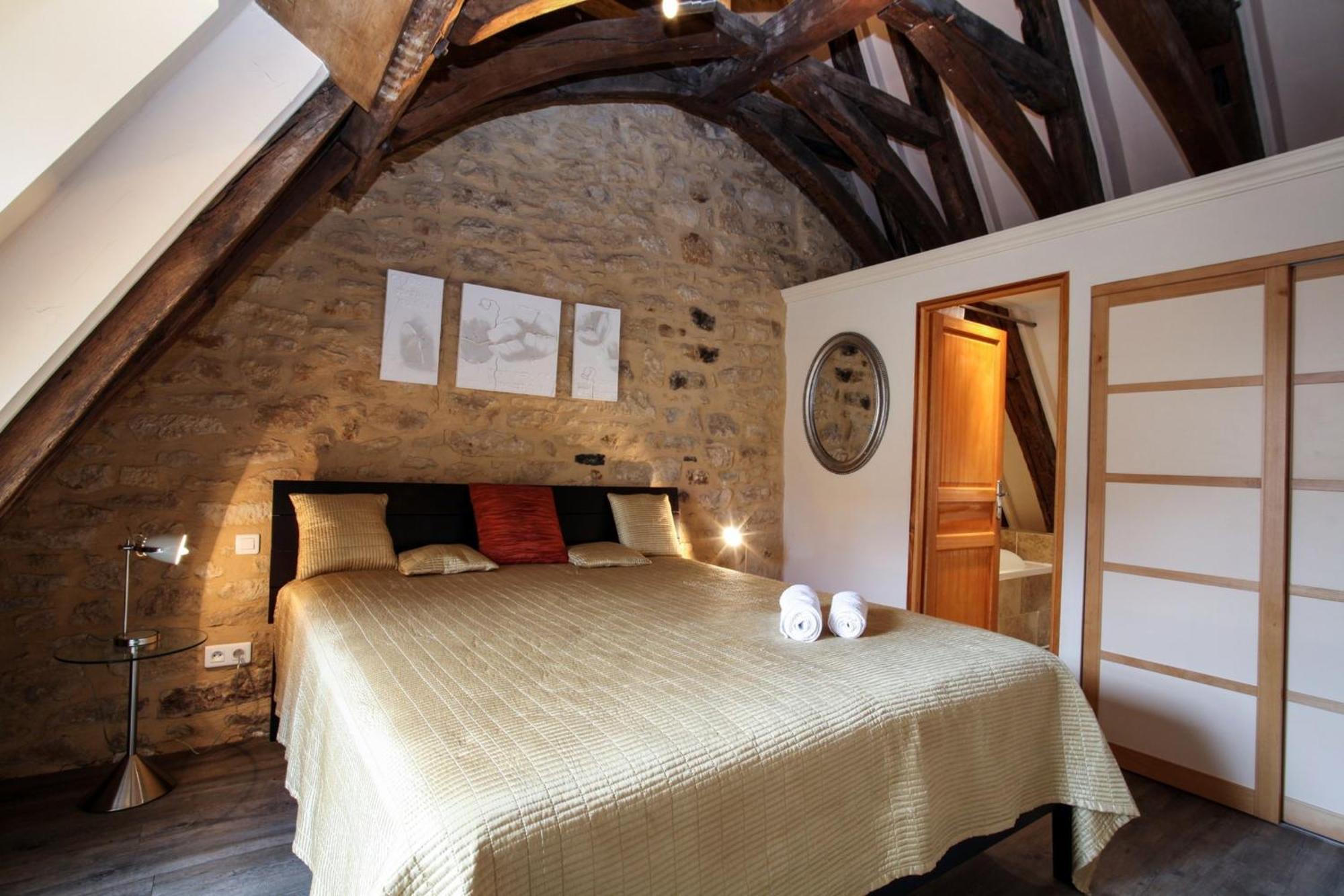 Apartamento Le Grenier Du Chapitre Sarlat Exterior foto
