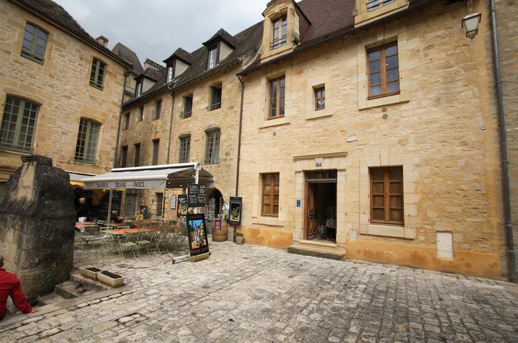 Apartamento Le Grenier Du Chapitre Sarlat Habitación foto