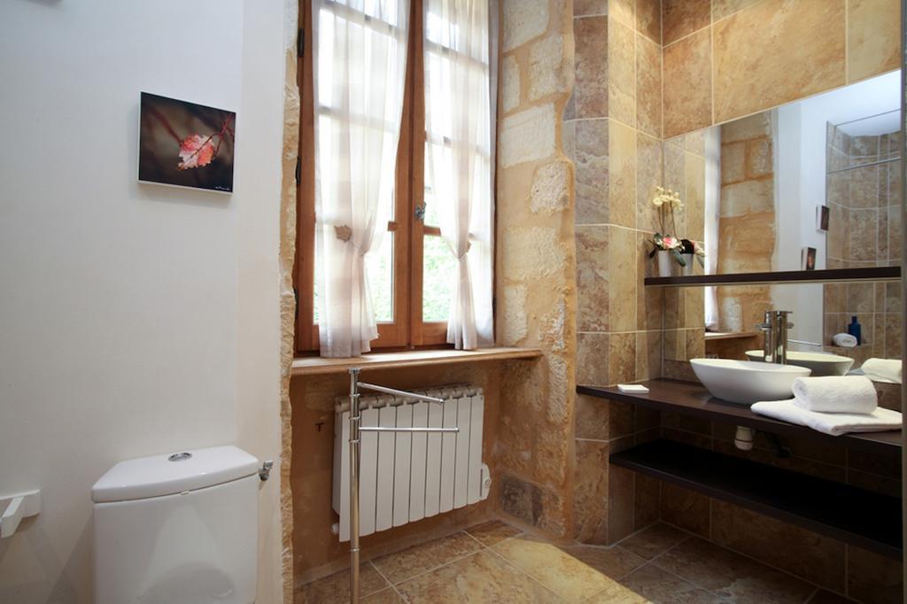 Apartamento Le Grenier Du Chapitre Sarlat Habitación foto